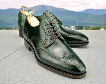 Handgemaakte op maat gemaakte groene leren Oxford-schoenen met veters en vleugeltips
