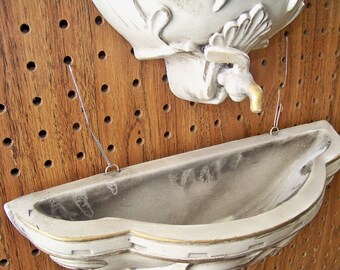 Vintage Chalkware Lavabo French Chic Hollywood Regency Victorian Water Font