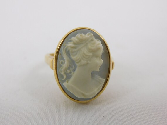 Cameo Pin Brooch Gold Tone - image 5