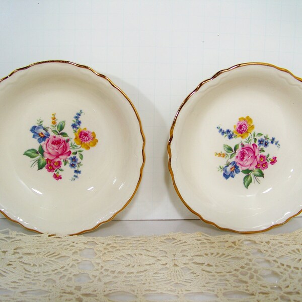 Vintage USA  Pottery Dinnerware