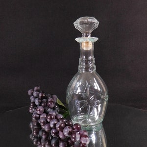 Vintage Liquor Decanter Liquor Bottle with Starburst Design, Round Base, Barware, Liquor Bottle