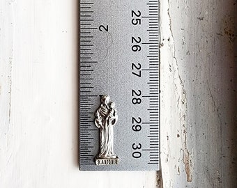 Adorno Flat Anthony Mini