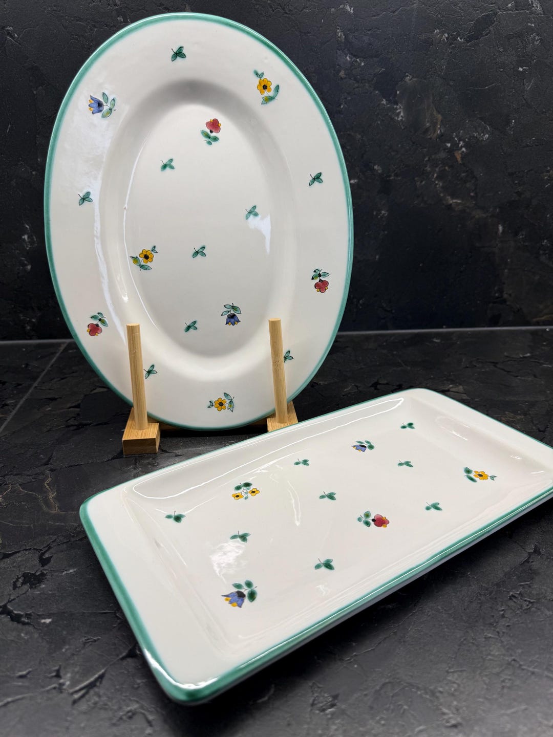 Gmundner Keramik Scattered Flowers Serving Platter • Choose Oval