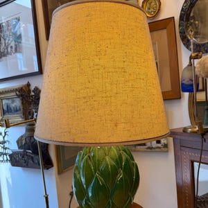 Large Italian Ceramic Artichoke Table Lamp – Caltagirone Style, Handcrafted Green Glaze, Sculptural Statement Lighting – 66 cm