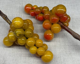 Vintage Italian Alabaster Grape Clusters – Hand Painted Mid Century Stone Fruit Decor, Autumn Yellow Grapes, Set of 2