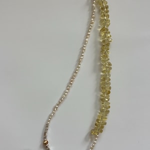 Asymmetrical necklace with citrine and freshwater pearls, 43 cm, gold-plated toggle clasp