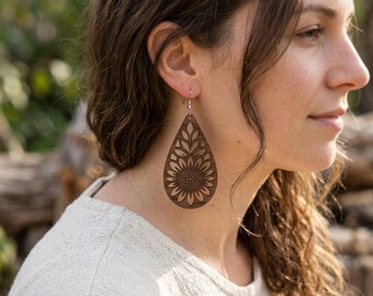 Wooden Sunflower Earring SVG Laser Cut File, Floral Teardrop Engraved Dangle Earrings Vector, Boho Botanical Drop Jewelry Cut File