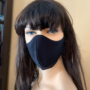 Zwart gezichtsmasker 100% Katoen (wasbaar)