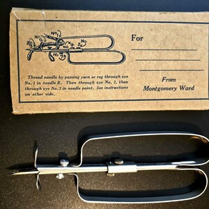 Vintage New Montgomery Ward Rug Shuttle Punch Needle Craft Tool Original Box