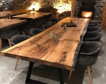 ライブエッジブラックウォールナットダイニングテーブル：無垢材