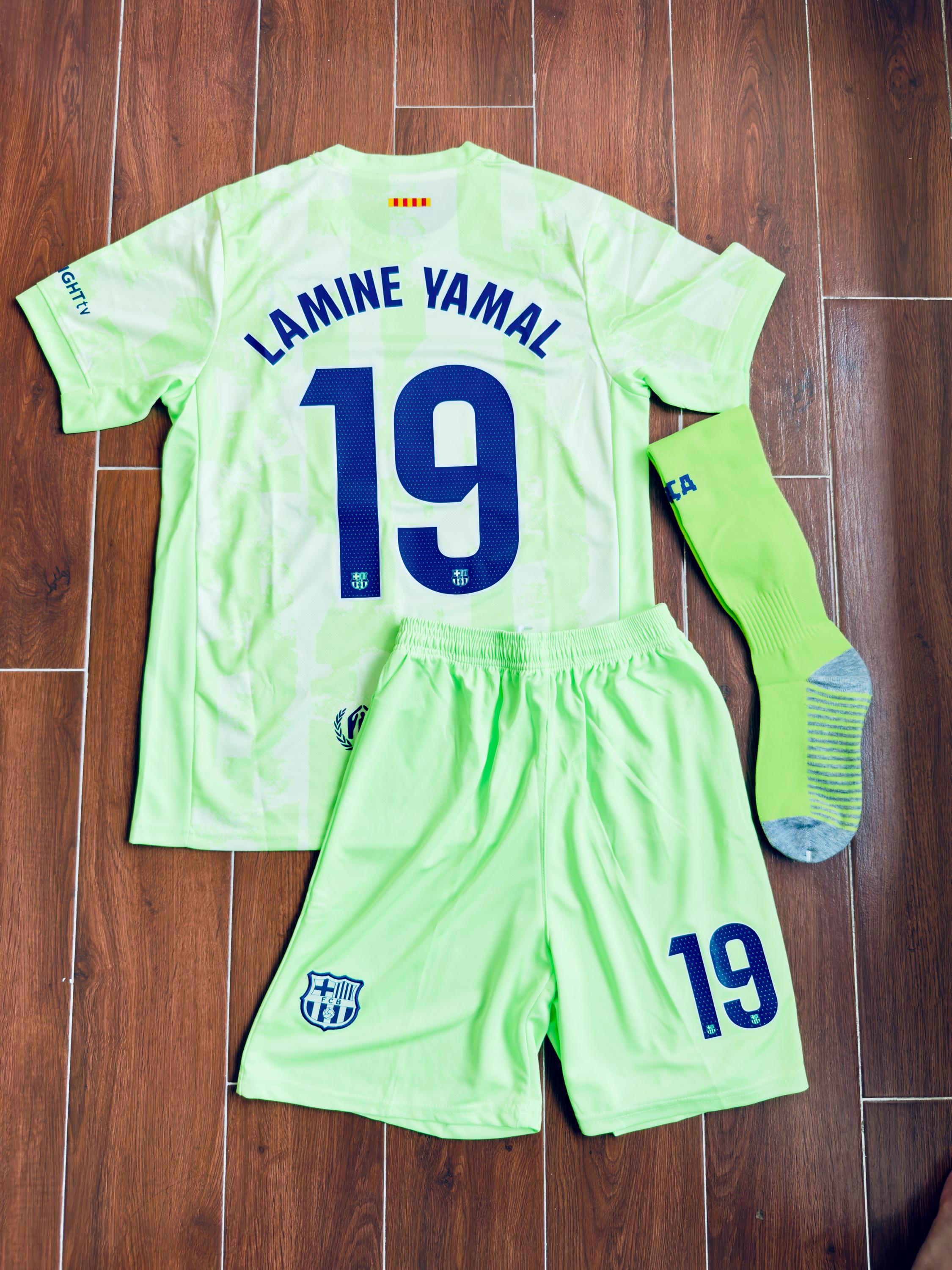 Barcelona Inspired Green Lamine Yamal #19 Jersey Sets, Youth 