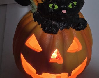 VTG 1996 Matrix Halloween Black Cat in Pumpkin Blow Mold Light Up Works 9" Foam