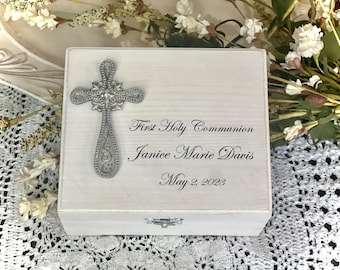 First Communion Box - FREE SHIPPING - Baptism Keepsake Box - Prayer Box - Baptism Gift - Wood Christening Box - Baby Gift - Baby Photo Box