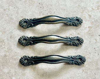 3 Piece Antique Bronze Handle Box Hardware Set - Chest Hardware - Metal Scrapbook Embellishment - Jewelry Box Hardware