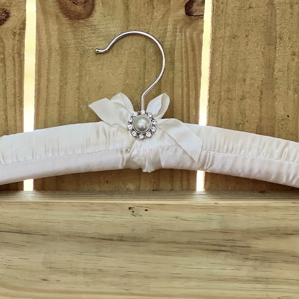 Wedding Dress Satin Hanger - Satin Padded Hanger - Bridesmaid Hanger - Lingerie Hanger - White Satin Hanger - Made of Honor Hanger