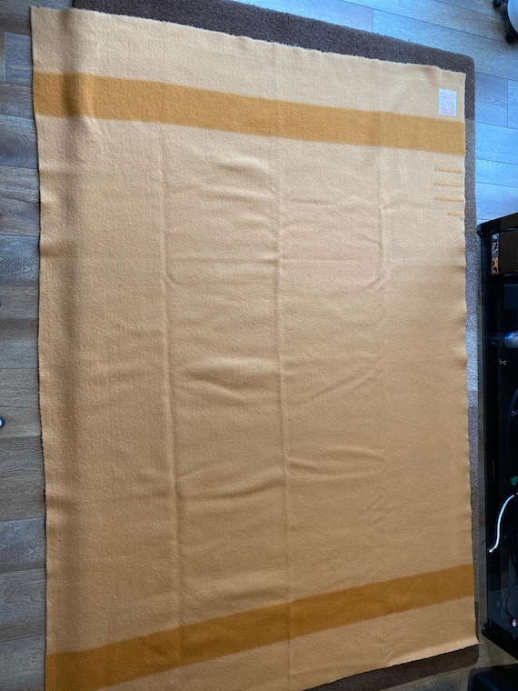 Vintage Hudson's Bay 3.5 Point Wool Blanket – Gold, Made in