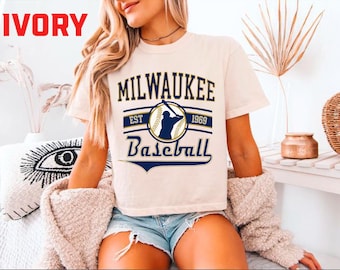 Vintage Milwaukee baseball cropped Tshirt Milwaukee baseball T-shirt retro Milwaukee Tee baseball Gift Comfort Color Crop Top