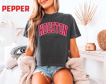 Vintage Houston basketball cropped Tshirt Houston Shirt basketball T-shirt retro Houston Tee basketball Gift Comfort Color Crop Top