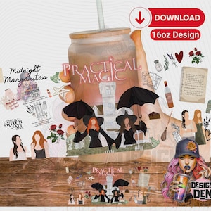 Op de afbeelding: Een digitaal ontworpen beker met de woorden "Practical Magic" en "Midnight Margaritas". Het ontwerp bevat illustraties van heksen, bloemen en andere magische elementen. De beker is een 16oz ontwerp.