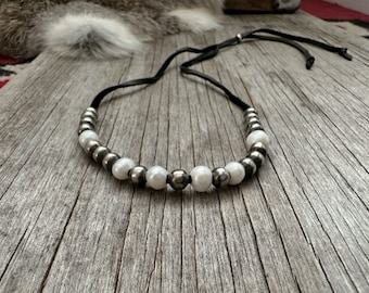 Navajo Pearls & Leather Choker ~ Adjustable ~ Soft High Quality Black Leather