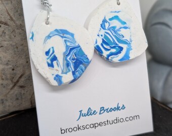 Pendientes colgantes azules de estilo bohemio costero