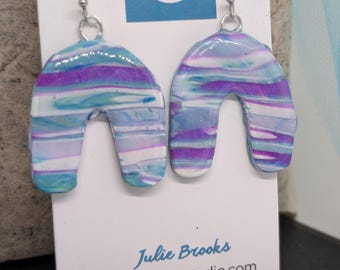 Pendientes colgantes bohemios color magenta