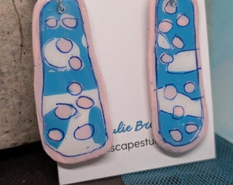 Pendientes colgantes estilo boho rosa y azul