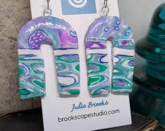 Pendientes colgantes bohemios color magenta