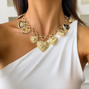 Vintage Heart Pendant Choker: Trendy Gold Necklace Women Charm Jewelry