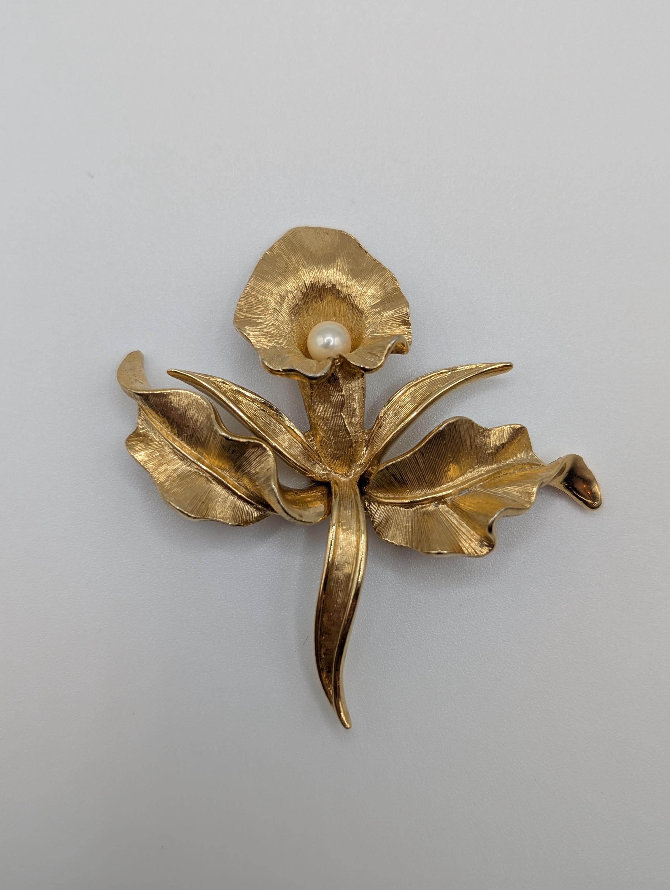 【希少】BOUCHER ブーシェ ブローチ リーフ フェイクパール ゴールド 希少】BOUCHER ブーシェ ブローチ リーフ フェイクパール ゴールド