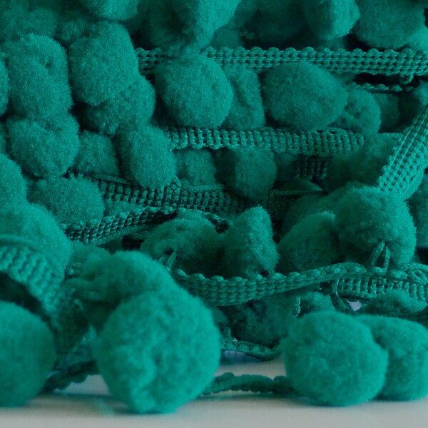5 Yards "Emerald" REGULAR PomPom Trim, Ball Fringe