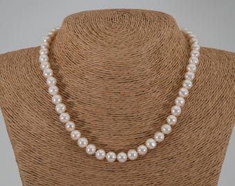 16” Freshwater Pearl Necklace – 7.5–8.0mm Round Pearls with 14K Yellow Gold Clasp – Classic Elegant Strand