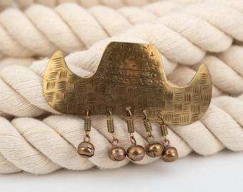 Vintage Classic Cowboy Hat  Brooch – Gold or Silver Tone with or without Dangle Charms