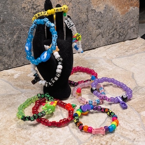 Filthy Kandi Bracelets: Raver Rebel Statement Jewelry (10-Pack Random Words/Phrases ) 画像 3