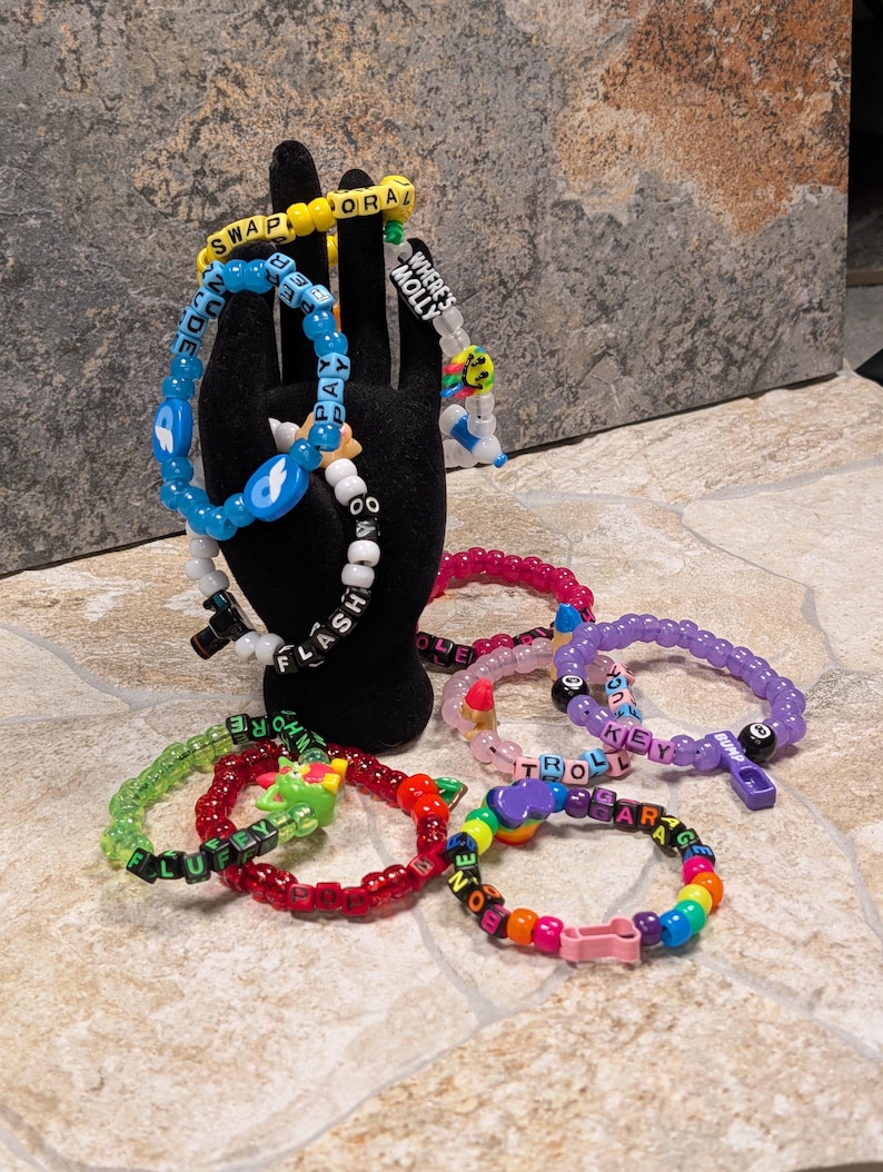 Filthy Kandi Bracelets: Raver Rebel Statement Jewelry (10-Pack Random Words/Phrases ) 画像 3