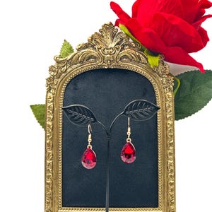 Vintage Style Ruby Red Crystal Teardrop Earrings, Gold Tone Faceted Pear Shaped Dangle Earrings, Romantic Elegant Gift for Her