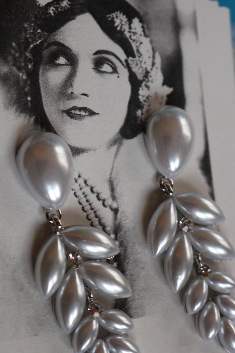 Vintage 1920s 1930s downton abbey flapper wedding inspired silver with white pearls drop earrings