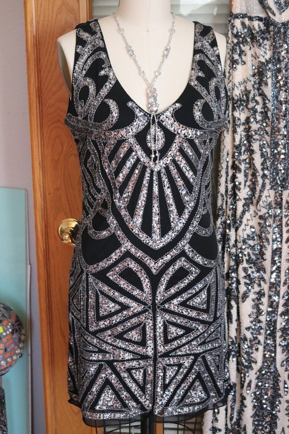 Black silver  1920s 1930s style flapper beaded dr… - image 9