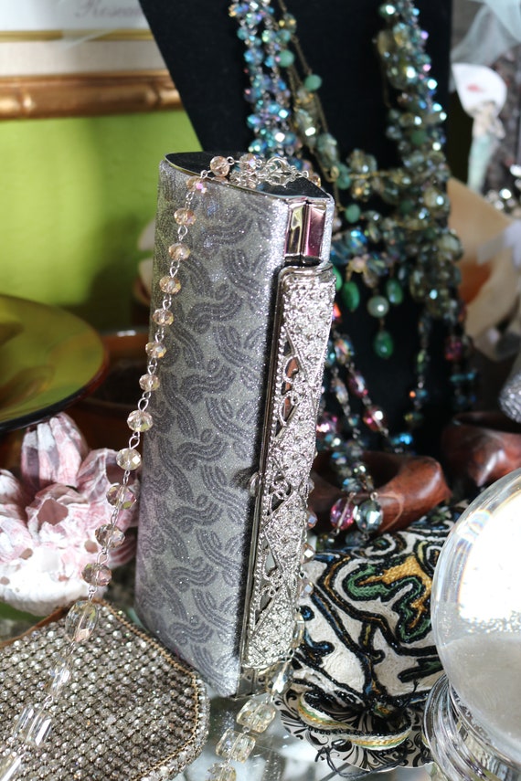 Vintage style pink and white rhinestone purse NWOT | White rhinestone,  Purses, Vintage fashion