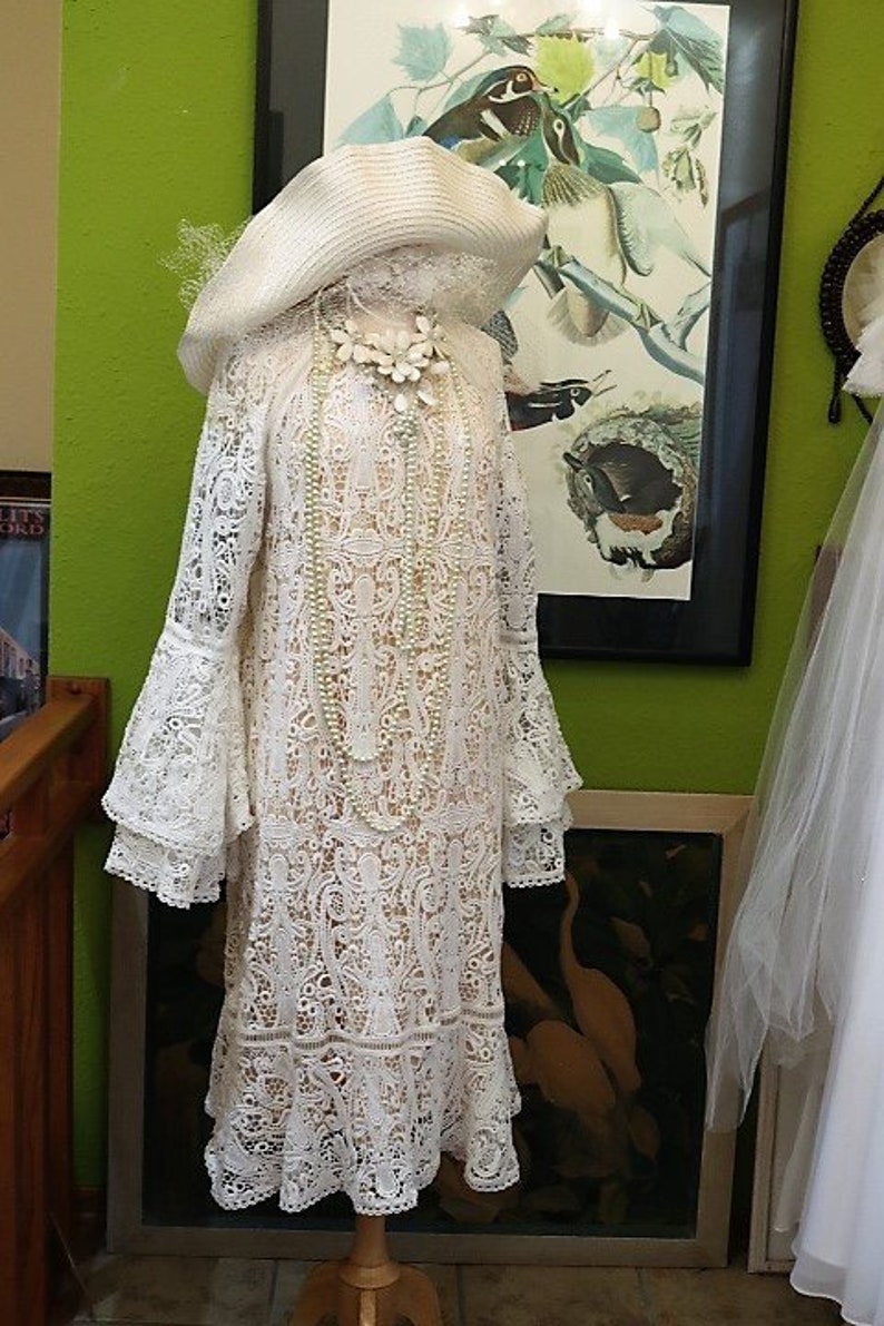 1920s lace wedding dress