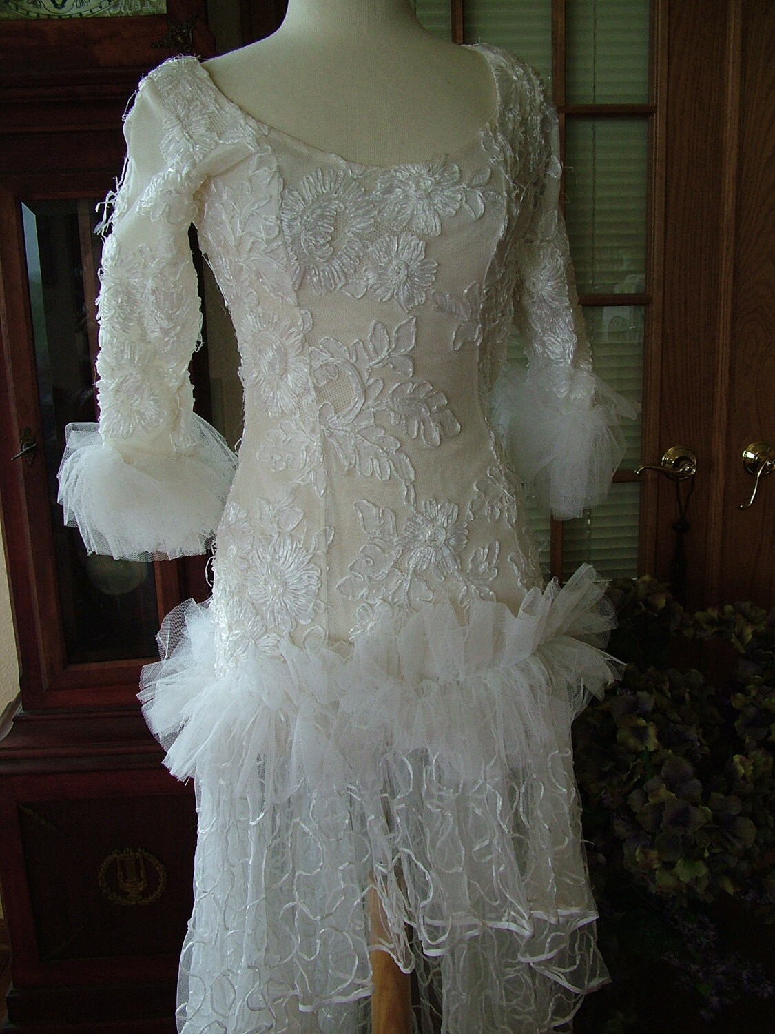 Yves Saint Laurent Vintage Designer Rive Gauche White Rafia Yves Saint Laurent Vintage Designer Rive Gauche White Rafia