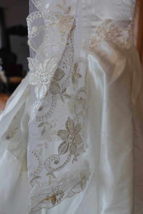 1980s Victorian inspired wedding dress satin lace… - image 9