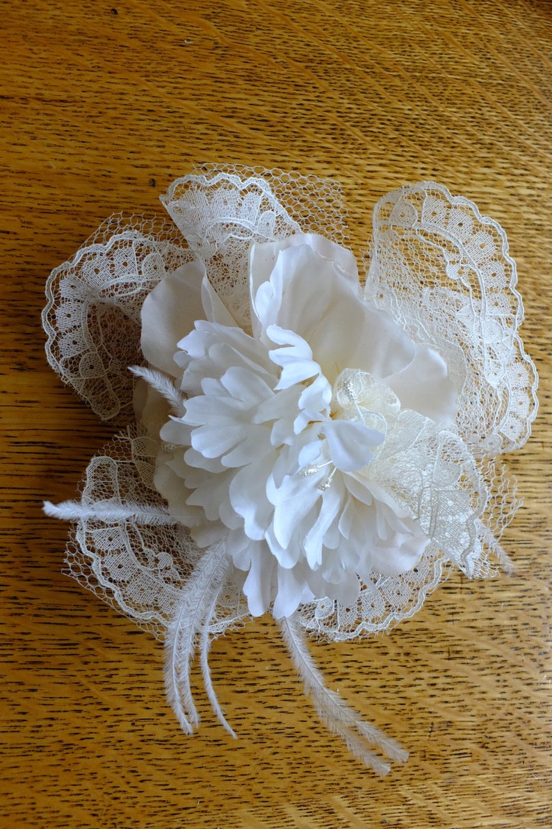 Handmade lace feather wedding headpeice floral comb 1920s veil tiara image 4