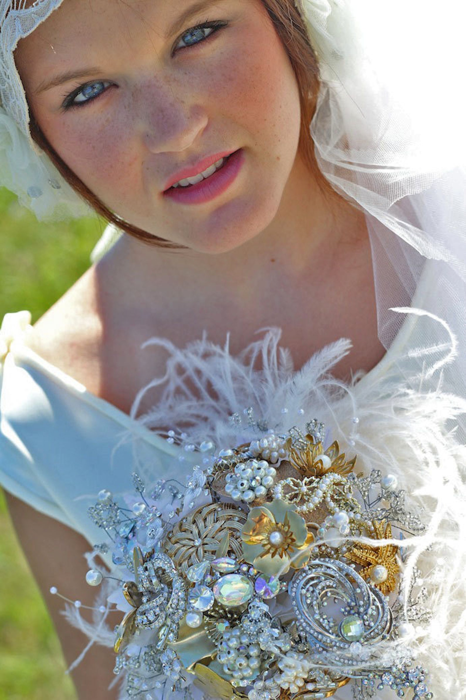 Wedding bouquet bridal bouquet antique brooches pins ...
