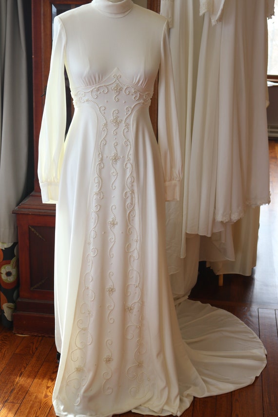 Wedding dress Fairy Hippie boho woodland pearl be… - image 1