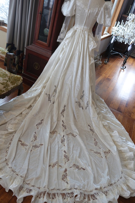 1980s Victorian inspired wedding dress satin lace… - image 2