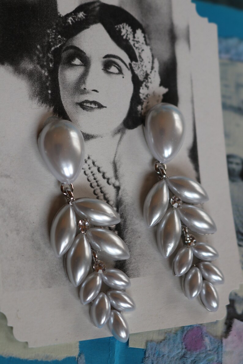 Vintage 1920s 1930s downton abbey flapper wedding inspired silver with white pearls drop earrings