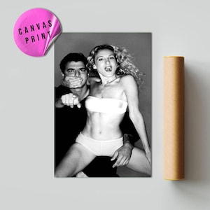 Carrie & Mr. Big Wall Art Print, Iconic SATC Poster, Black and White Pop Culture Canvas Print, Sexy Retro TV Show Room Decor