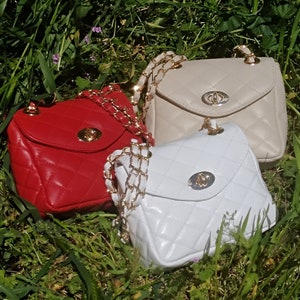 Sac à bandoulière en cuir de veau véritable de style classique, superbe petit sac à main, sac de soirée matelassé minimaliste, sac bandoulière, sac tendance intemporel