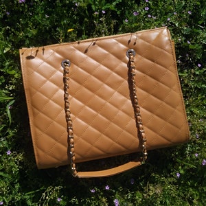 xl size elegant quilted women bag, made of genuine leather